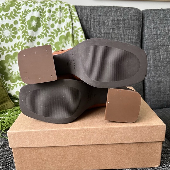 Size 6 Oregon Alohas Brown NWOT - Picture 9 of 10